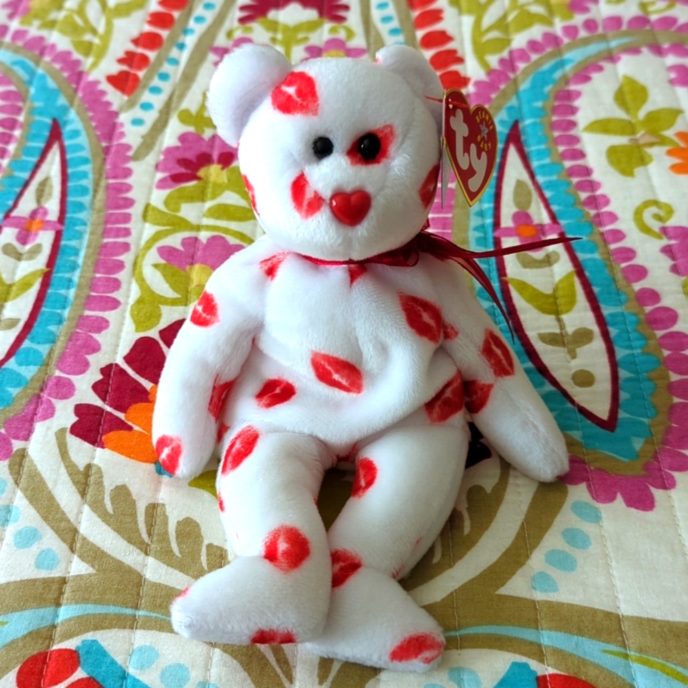 Vintage TY Smooch Bear with tags